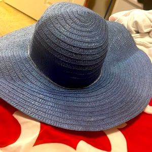 Sag Harbor one size blue floppy hat gently used
